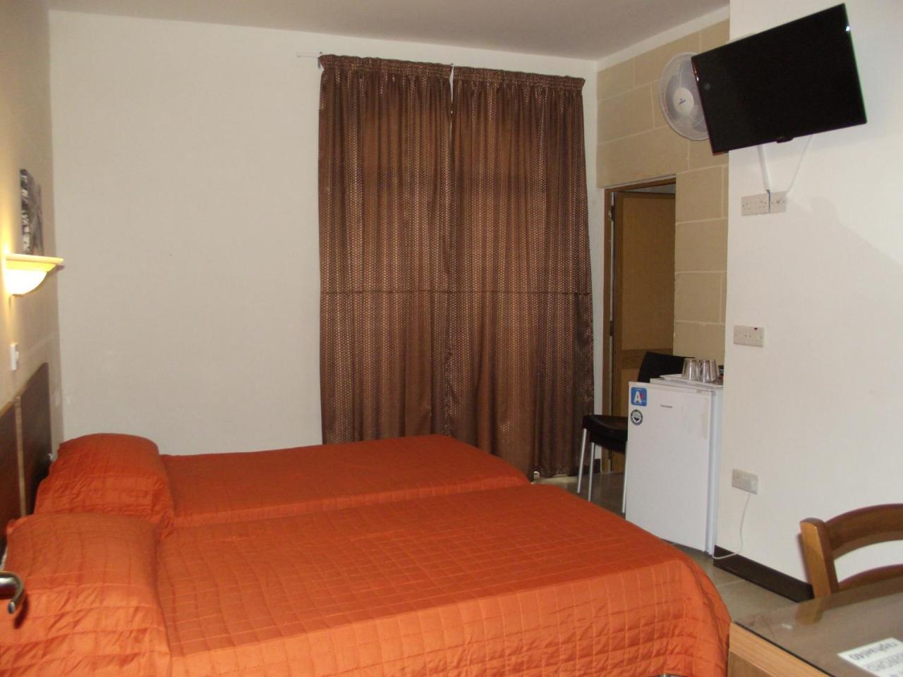 Sunset Seaview Accommodation Marsalforn Exterior foto