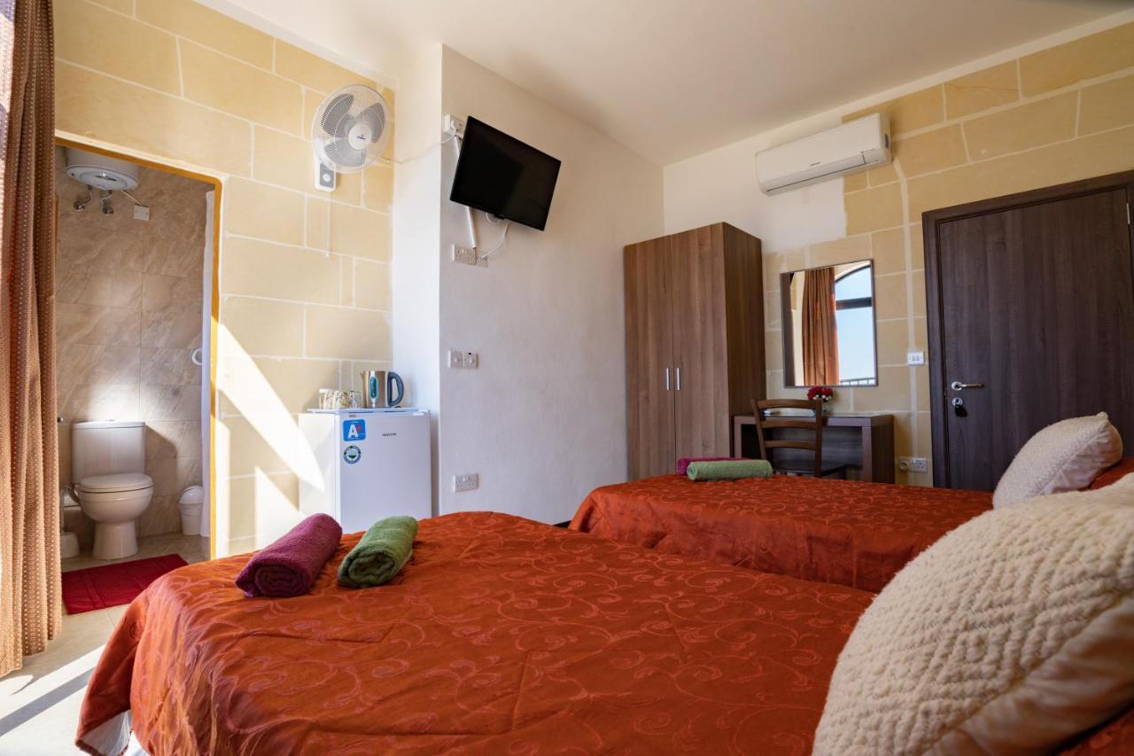 Sunset Seaview Accommodation Marsalforn Exterior foto